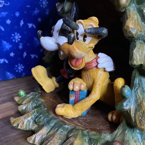 Disney Mickey Mouse and Pluto Lighted Woodland Christmas Tree Carved Wood Style - Picture 6 of 16